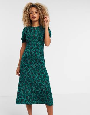 blue in green midi