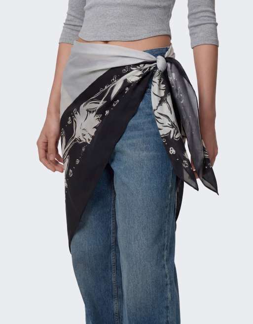 Topshop floral print waist belt in black and white, 2 of 4
