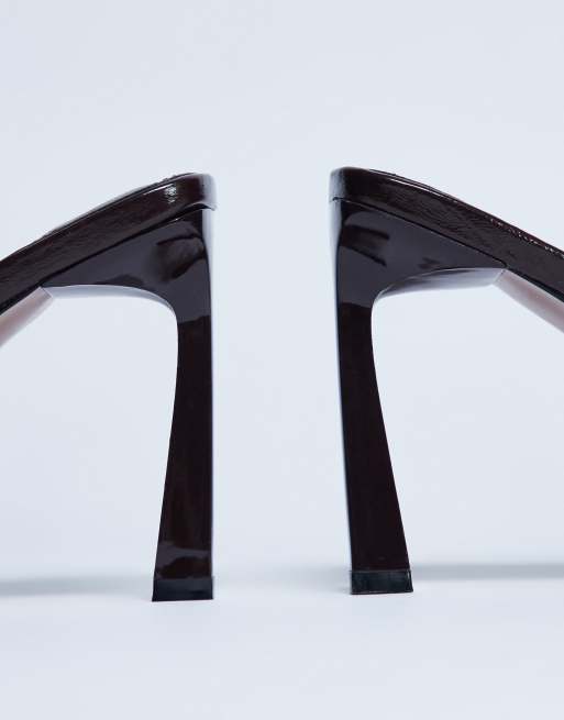 Topshop - Floyd - Sandales à talon haut, bout carré et brides à boucles - Chocolat, 3 de 3