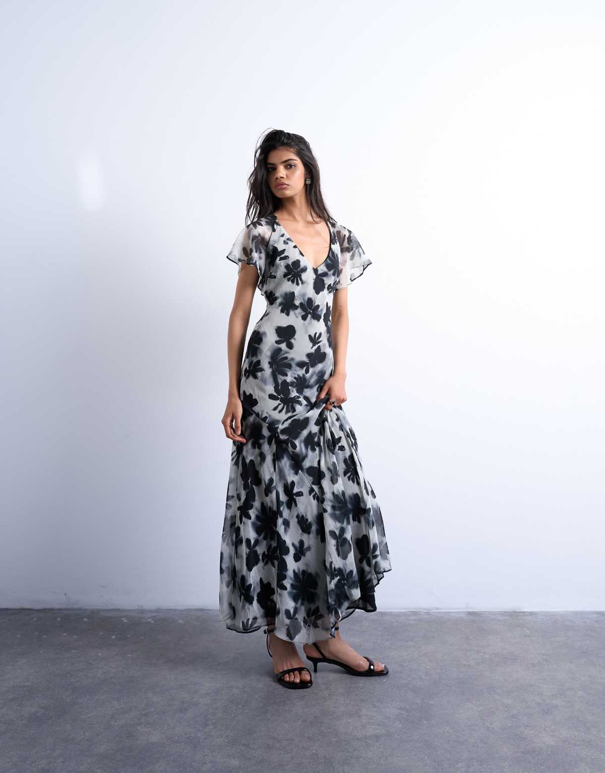 Topshop flutter sleeve godet hem midi dress in mono print