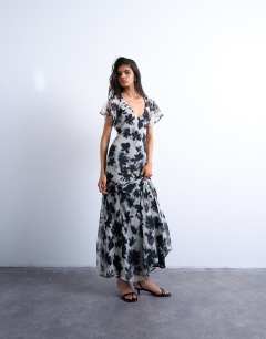 Flutter sleeve godet hem midi dress in mono print