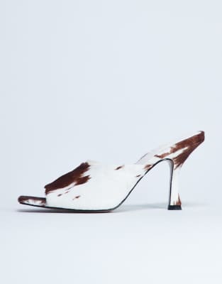 Topshop - Fox - Absatz-Mules aus echtem Leder mit Ponyfell mit Kuhflecken-Brown