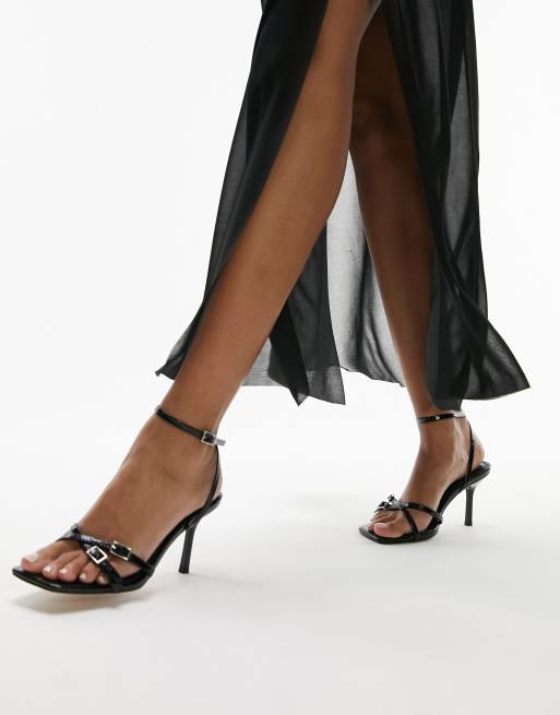 Topshop - Frankie - Højhælede og sorte sandaler med stropper, spændedetalje og slangelook