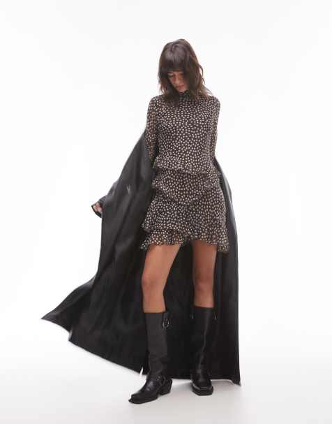 Topshop – Freizeitkleid in gepunktetem Schokobraun mit platzierten Rüschen - view 1