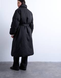 Model wearing Funnel neck longline belted puffer jacket in black