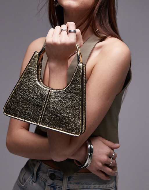 Topshop – Galvin – Strukturierte, dreieckige Handtasche in Gold