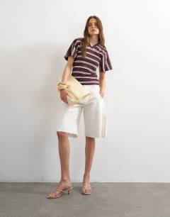 Model wearing Gather yoke seam short sleeve top burgundy stripe  