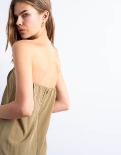 Model wearing Gathered bust structured poplin bandeau midi dress in clay