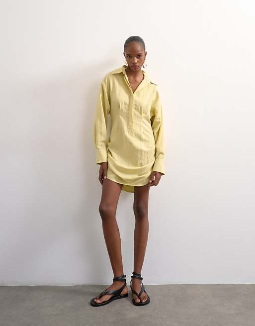 yellow shirt dresses Gathered Shirtdress providing a chic yet comfortable fit Shirt Dress in Yellow Giraffe
