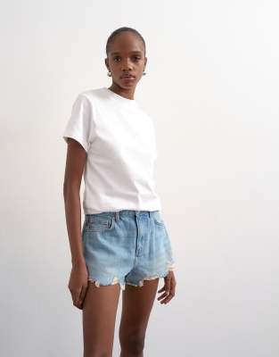 Topshop - Gebleichte Jeans-Shorts in A-Linie mit Zierrissen-Blau