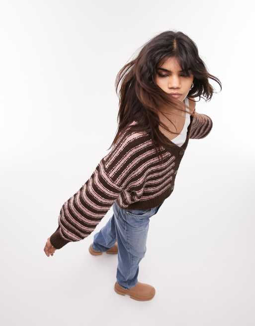 Topshop - Gebreid, gestreept vest met textuur in chocoladebruin en roze