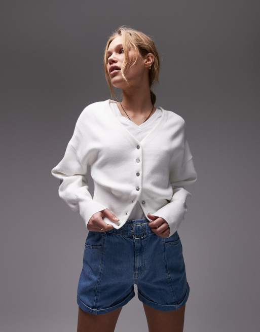 Topshop - Gebreid getailleerd vest met V-hals in ivoorwit