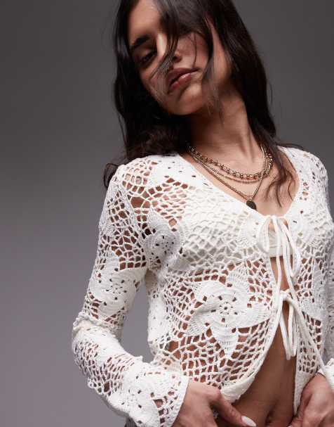 Topshop - Gebreid vest met gehaakte bloemen en strik in ivoorwit - view 1