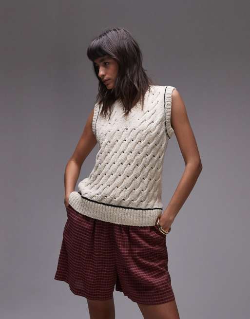 Topshop - Gebreide tanktop met open steken en V-hals in ivoorwit
