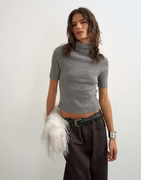 Topshop gebreide top met geribbelde schouderpas en opstaande hals in grijs - view 1