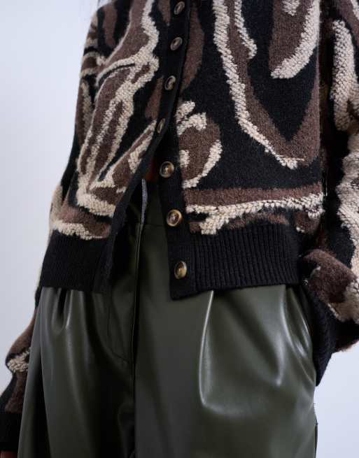Topshop - Gebreide vest met dierenpatroon in bruin, 3 van 4