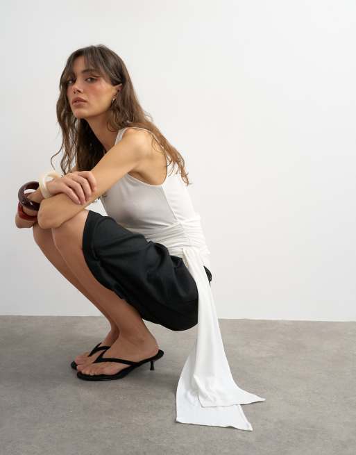 Topshop - Gedrapeerde tanktop met overslag en strik in ecru, 2 van 4