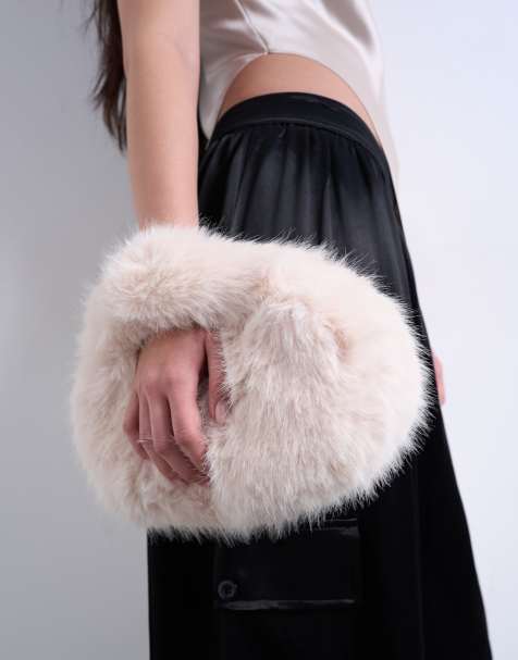 Topshop – Gemima – Handtasche aus Kunstpelz in Wollweiß - view 1