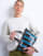 Thumbnail 1 van 4