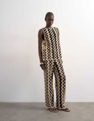 Topshop - Gemusterte Hose aus Häkelstrick in Schwarz und Beige, Kombiteil-Neutral