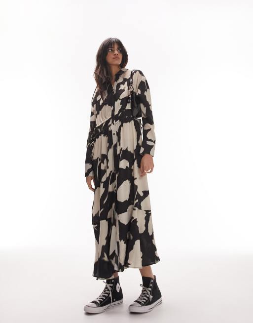 Topshop – Gemustertes Maxi-Hemdblusenkleid in Schwarz-Weiß mit Tunnelzug in der Taille 