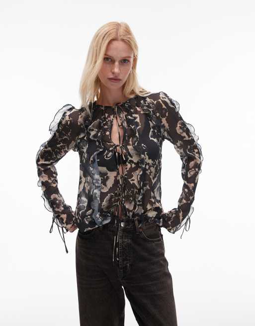 Topshop - Gennemsigtig top med flæseærmer og bindebånd foran i monokromt blomstermønster