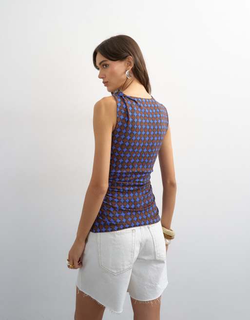 Topshop geometriskt mönstrad pärlprydd tanktop i blått, 3 av 4