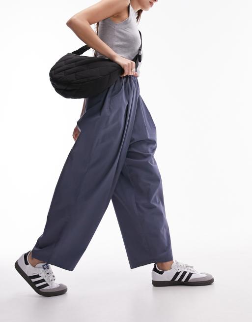 Topshop - Geplooide broek met ballonpijpen en elastische taille in blauw