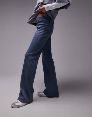 Topshop - Gerade Hose in Blau mit Acid-Waschung