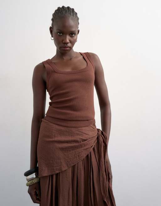 Topshop - Geribbeld hemdje met lage ronde hals in chocoladebruin, 4 van 4
