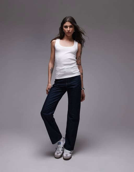 Topshop - Geribbeld hemdje met lage ronde hals in wit, 2 van 4
