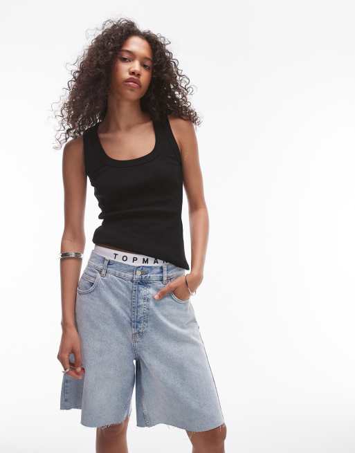 Topshop - Geribbeld hemdje met lage ronde hals in zwart