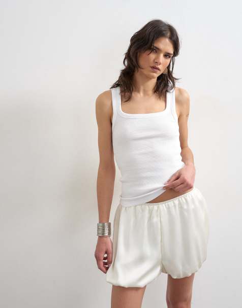 Topshop – Geripptes Trägertop in Weiß mit U-Ausschnitt - view 1