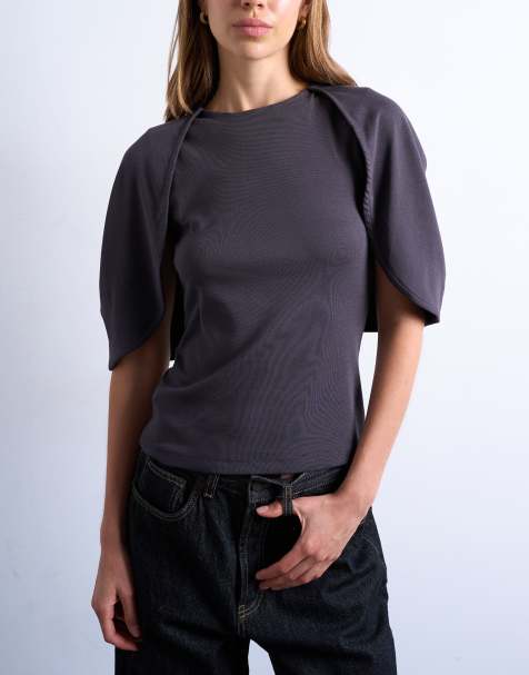 Topshop – Geschmeidiges Oberteil in Anthrazitgrau mit Cape-Detail - view 1