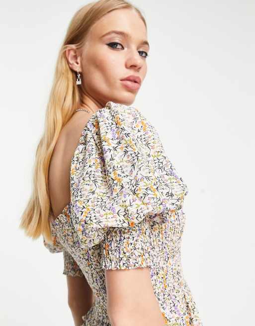 Topshop – Gesmoktes Maxikleid mit Blümchenmuster und gekreuztem Rückendetail, 3 von 4