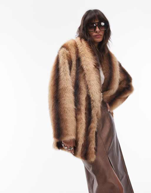 Topshop - Gestreepte middellange jas van imitatiebont in crème en bruin