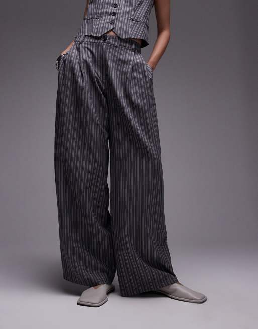 Topshop - Gestreepte ruimvallende broek met lage taille in grijs, 2 van 5