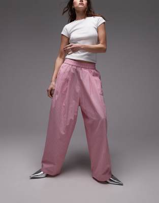 Topshop - Gestreifte Schlupfhose aus Popeline mit weitem Bein-Rosa