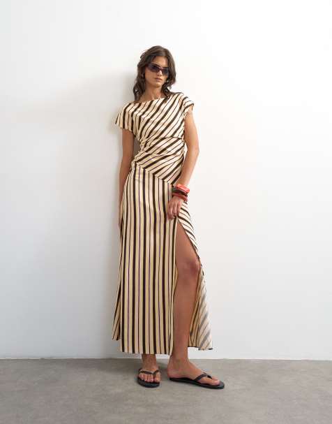 Topshop – Gestreiftes Maxikleid im Naturton mit hohem Leinenanteil und abfallender Schulterpartie - view 1