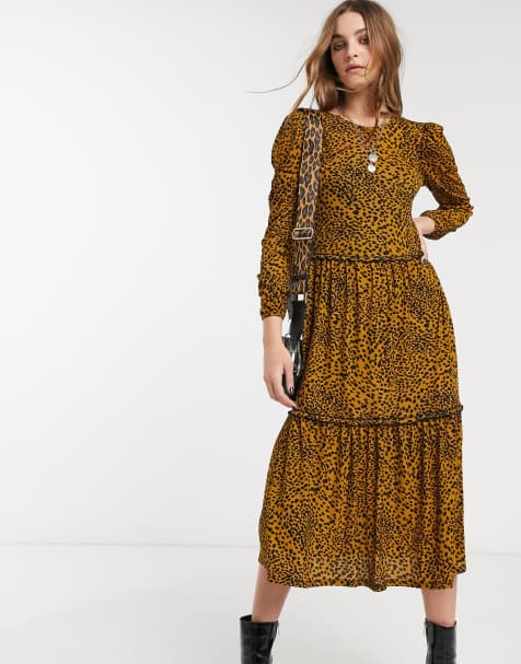 Topshop – Gestuftes Hängekleid mit Animal-Print in Senfgelb