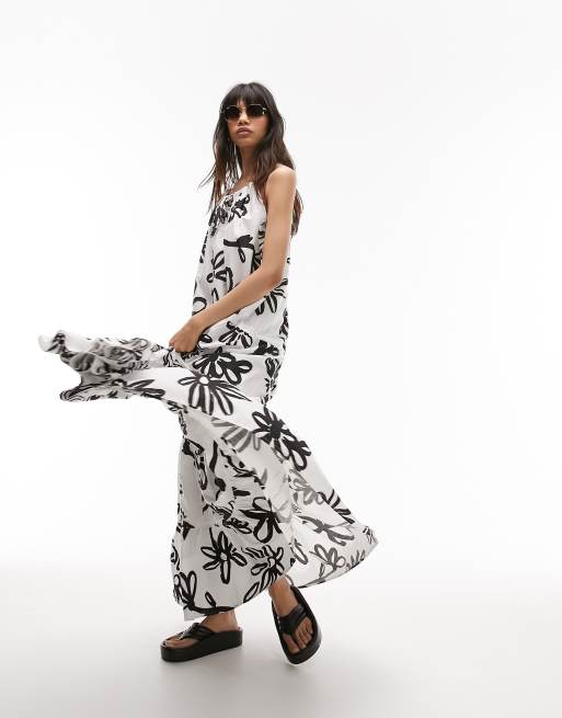 Topshop – Gestuftes Oversize-Maxikleid aus Popeline mit großem Gänseblümchenmuster