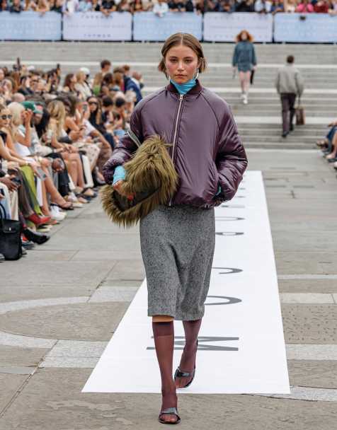 Topshop - Giacca bomber imbottita color melanzana lucida - view 1