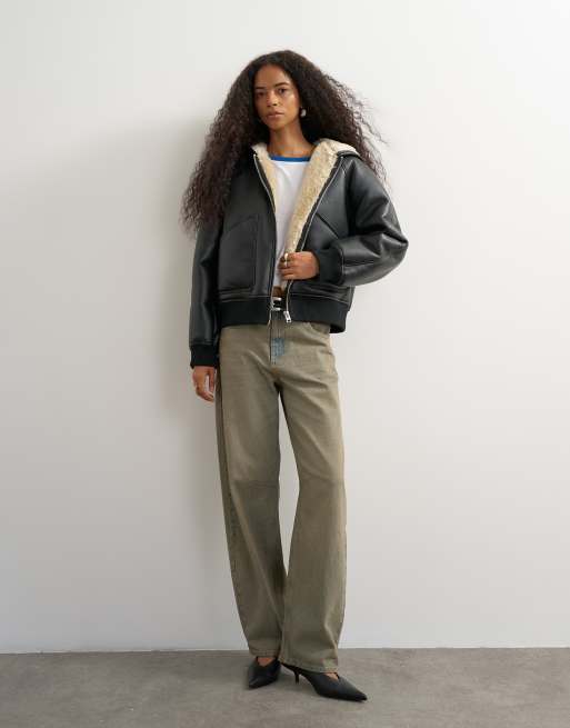 Topshop giacca bomber in pelle sintetica con cappuccio e montone nera, 4 di 4