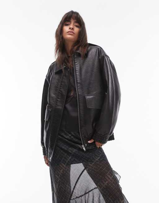 Topshop - Giacca bomber oversize in pelle sintetica nera, 2 di 4
