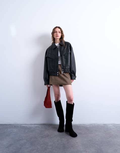 Topshop - Giacca bomber squadrata oversize in pelle sintetica zigrinata nera con zip - view 1