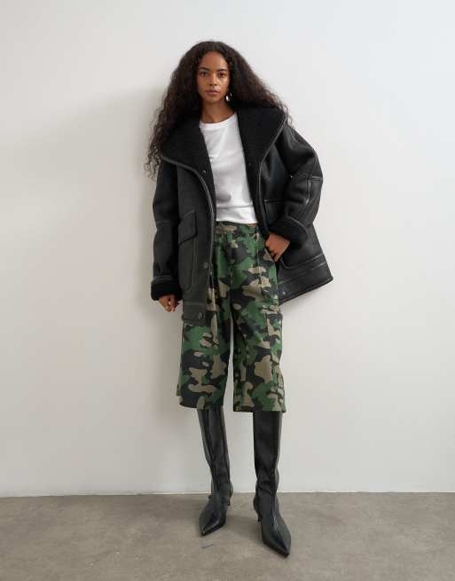 Topshop giacca in pelle sintetica con montone e tasche applicate nera, 3 di 4