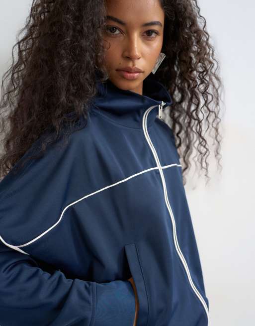 Topshop - Giacca sportiva accollata blu navy con profili a contrasto, 2 di 4