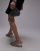Thumbnail 1 von 4