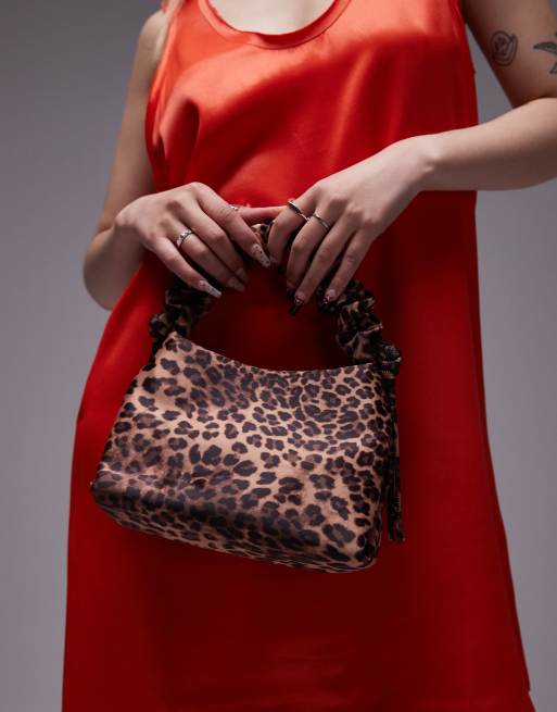 Topshop Gilbert Grab Bag mit Leopardenmuster und gerafftem Henkel ASOS