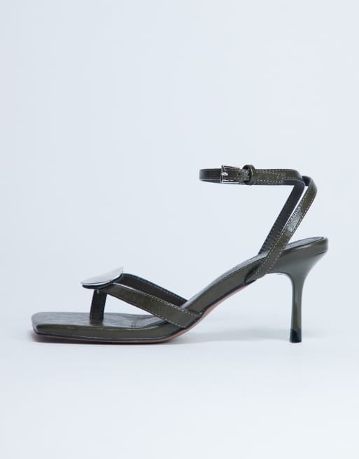 Topshop - Gilly - Sandali infradito con tacco kaki con dettaglio metallico